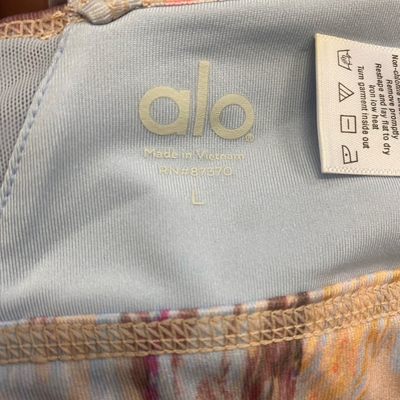 ALO Yoga Goddess Sports Bra-Modernist Multi-Size Large - Picture 10 of 10